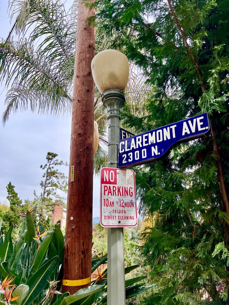 A street sign for Claremont Avenue.